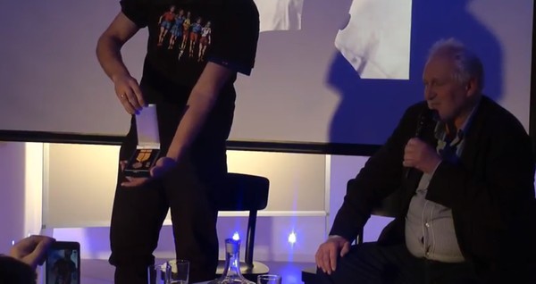 Medaile Za zsluhy I. stupn udlen Jaroslavu Foglarovi in 