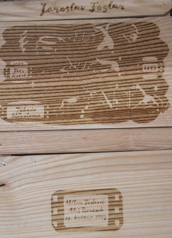 Klapka 30 let Zhady hlavolamu