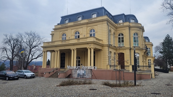 Jsme Klub Rychlých šípů! Jsme Klub Rychlých šípů!