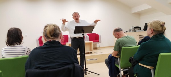 Pavel Hoek v Knihovn Jiho Mahena 2025